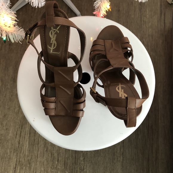 Platforms - Picture 3 of 3